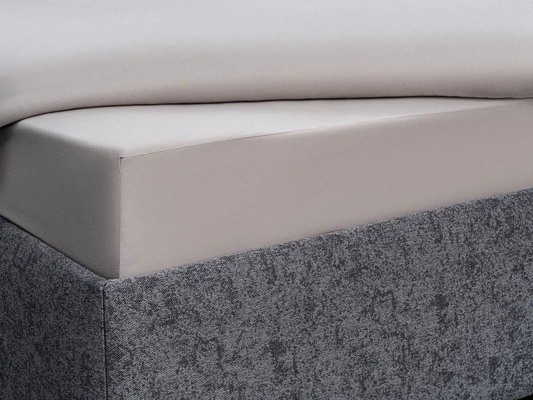 Простыня Орматек на резинке Colors New Сатин Льняной 180x200 4200₽